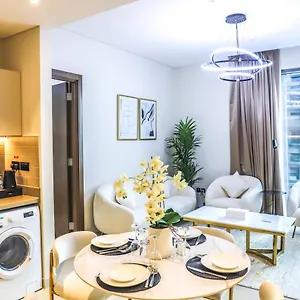 Mindblowing 2 Bedroom With Close View Of Burj Khalifa , دبي الإمارات العربية المتحدة