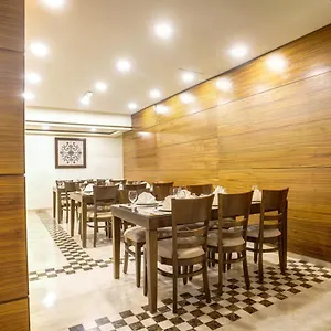 Dweik Luxury 3 4*, العقبة الأردن